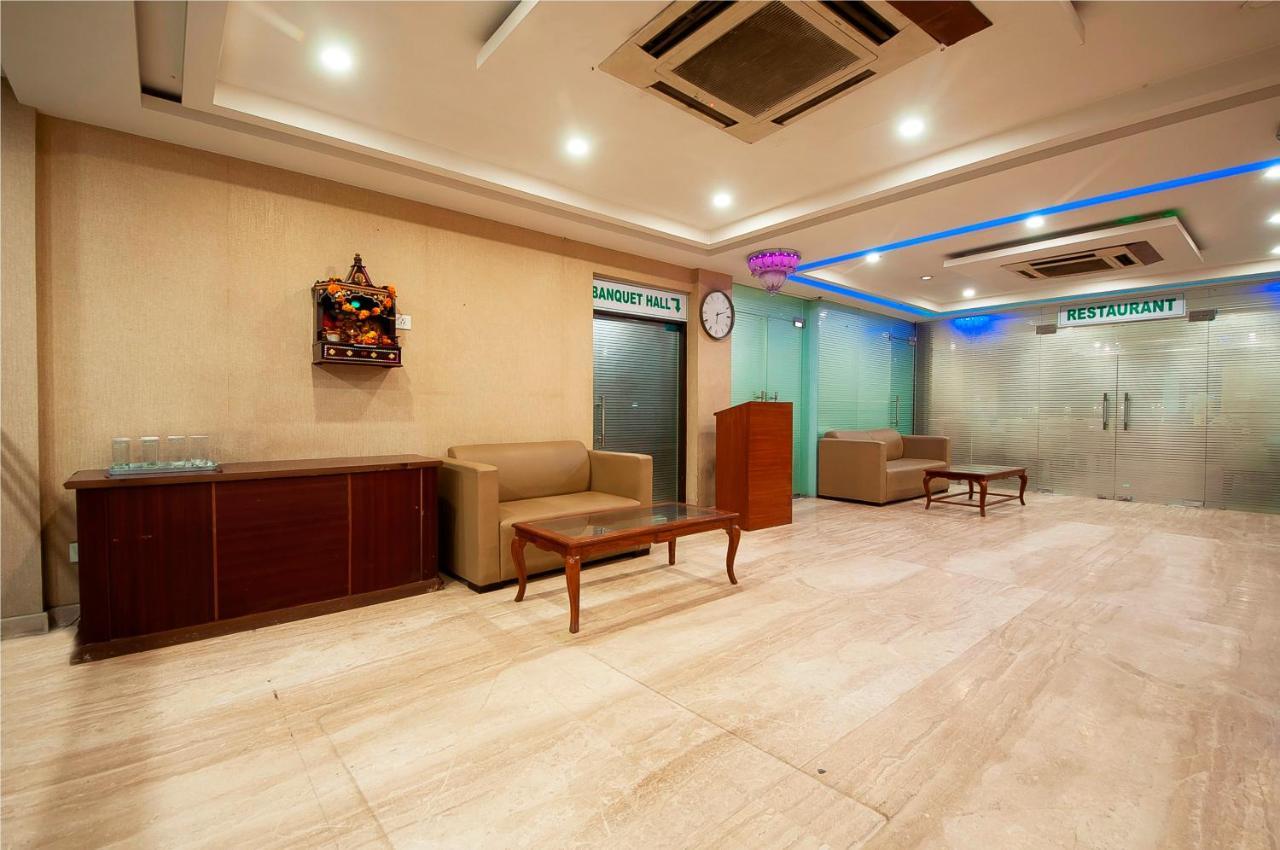 Fairmint Global Nova Deli Exterior foto
